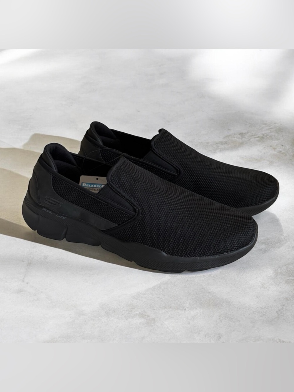 Skechers Black Slip-On Relaxed Fit Mesh Loafers Men’s Sz 13